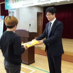 단체복 기증(황인선 업무이사)